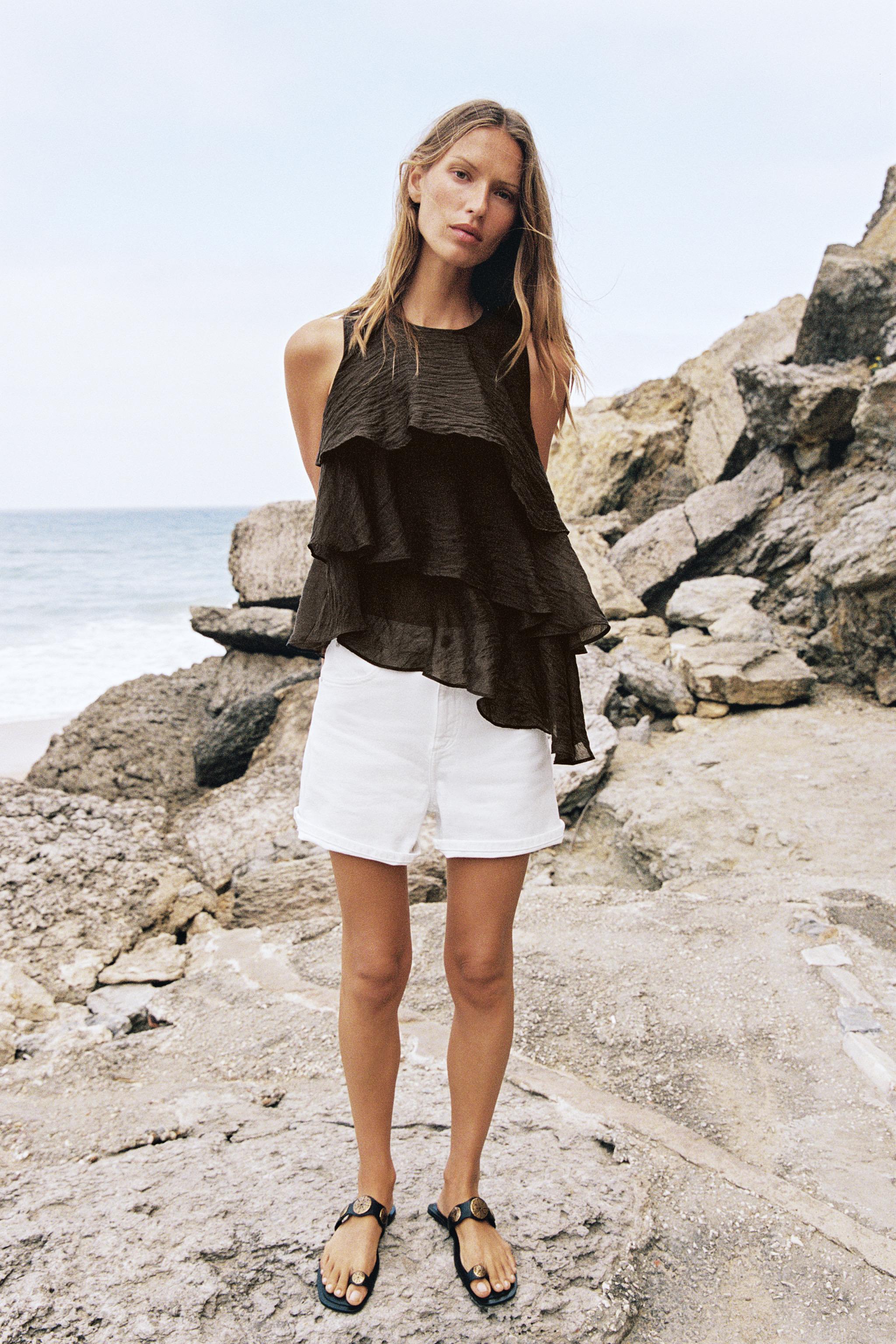ASYMMETRIC RUFFLED TOP